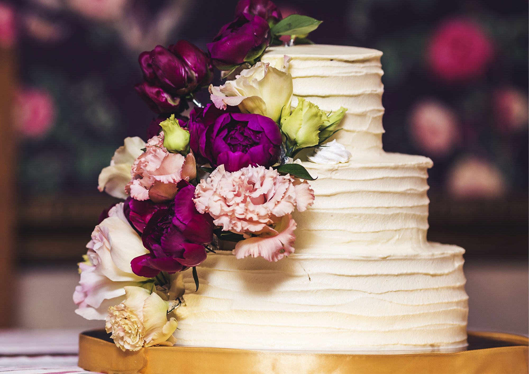 Design - TJH32 (Fresh Flowers = Extra Fee)