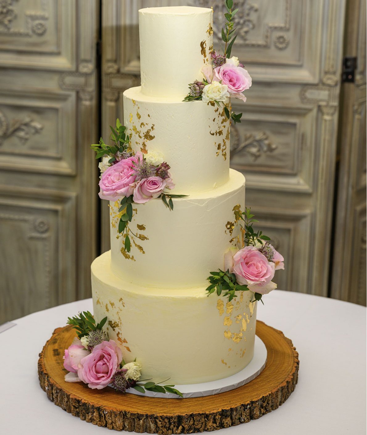 Design - TJH34 (Fresh Flowers = Extra Fee)