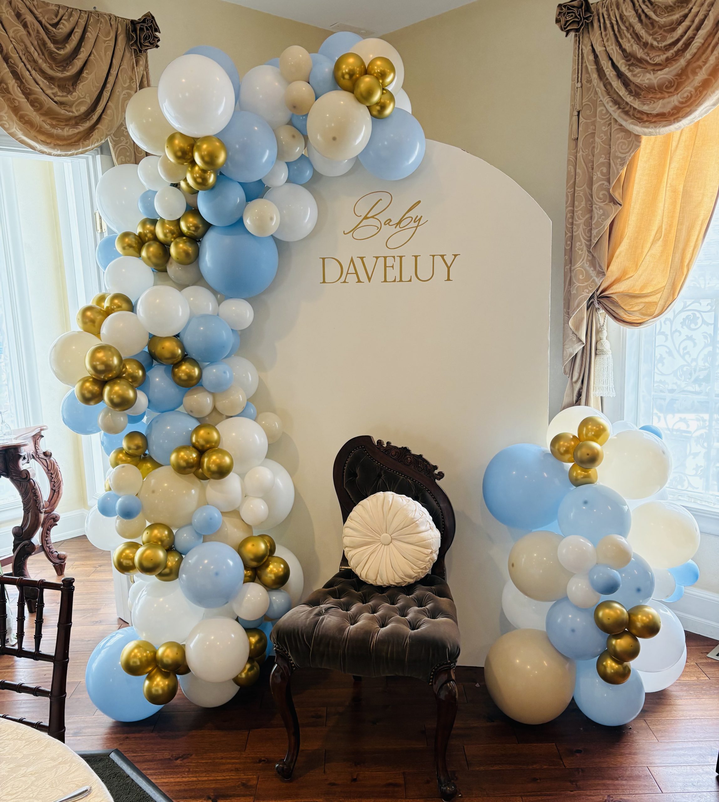 DESIGN: ARCH-ON-SIGN (CUSTOMER TO SUPPLY THE SIGN)